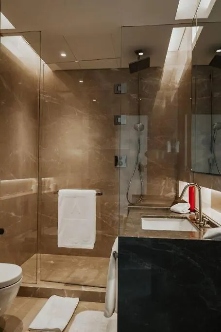 Apartment Serviced Luxurious 3+1 In Address Emaar Square Istanbul